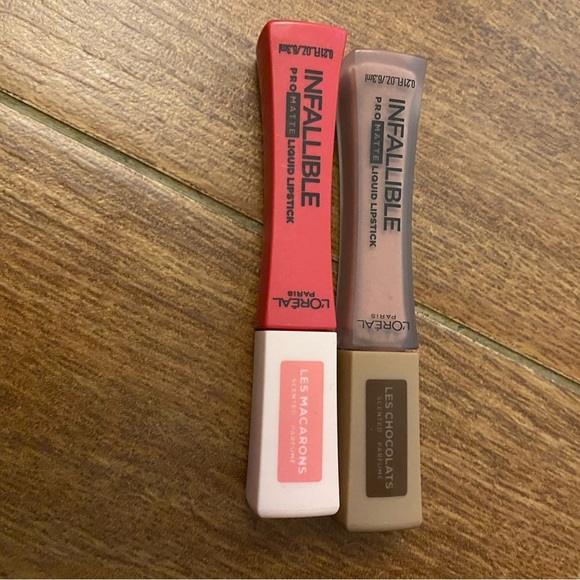 L'Oreal Other - New Set 2 L'Oreal Paris Infallible Pro Matte Liquid Lipstick 852 828 Chocolate
